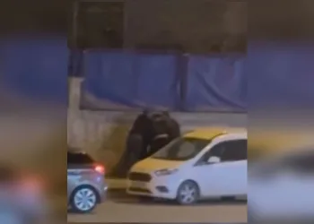 İnşaatın iskelesinden düşen işçi yaralandı