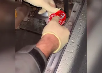 Samsun’da bir evde çok sayıda silah ve mühimmat ele geçirildi