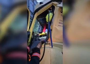 Van Gölü Ekspresi’nin Kirkor Dağı eteklerindeki muhteşem görüntüsü büyülüyor