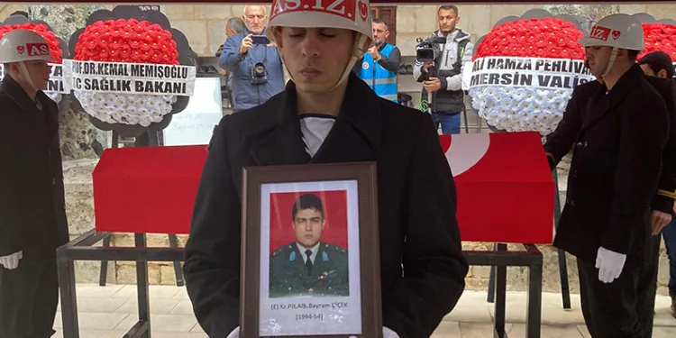 Kesinleşmiş 11 yıl cezası bulunan firariyi jandarma yakaladı