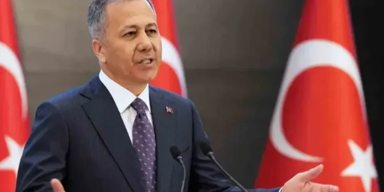 “Cumhurbaşkanımız, Suriyelilere briket evler yapma ile ilgili bizi talimatlandırdı”
