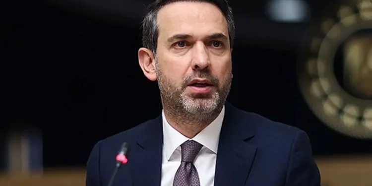 Sarkıntılık iddiasıyla 5 kişi saldırıp bıçakla ağır yaraladılar; o anlar kamerada