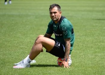 Bodrum FK, Kenan Özer ile yollarını ayırdı