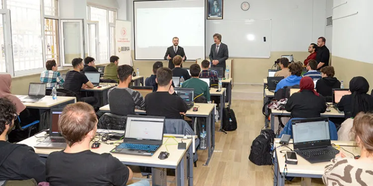 Siber Vatan Programı’nın Bursa ayağında ilk ders başladı
