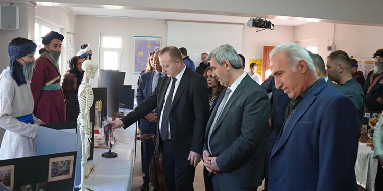 İnsan haklarına duyarlı nesiller yetişiyor