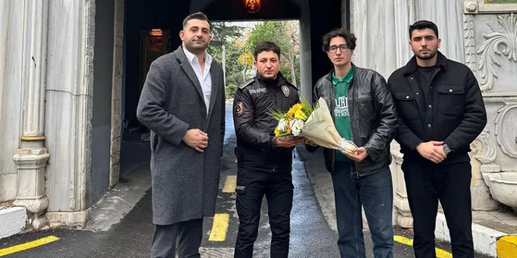 Bursasporlu taraftarlardan anlamlı ziyaret