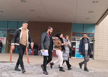 Bursa’da evleri soyan iki hırsız yakalandı