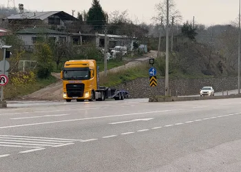 Tokat’ta inşaat kazısında toprak kayması yaşandı, 5 daire boşaltıldı