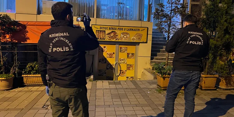 Kıraathanede oturan adama silahlı saldırı: 1 ölü