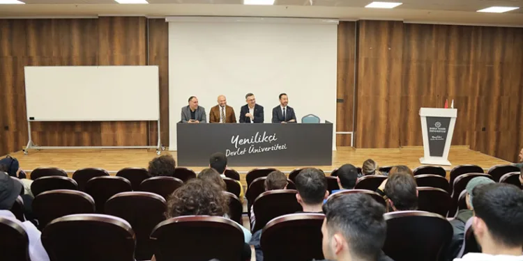 Rektör Çağlar öğrencilerle buluştu