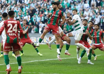 Bursaspor – Karşıyaka mücadelesi 0-0 berabere bitti