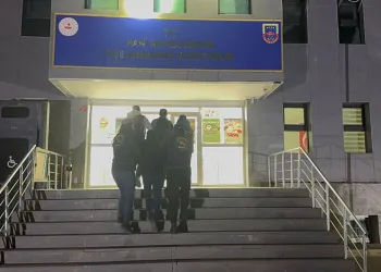 Ümraniye’de metro kumanda merkezine silahlı baskın: O anlar kamerada