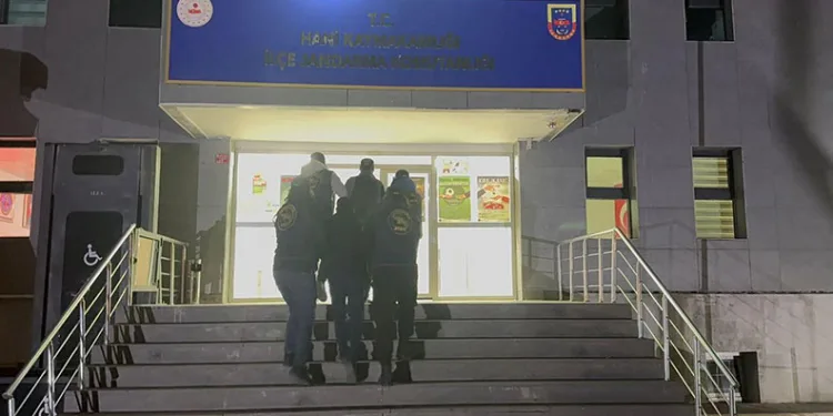 Ümraniye’de metro kumanda merkezine silahlı baskın: O anlar kamerada