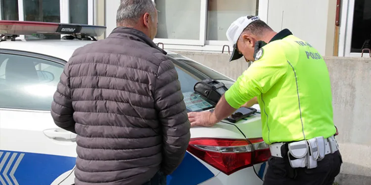 İşsiz kalan FETÖ üyelerine Almanya’dan getirilen paralar dağıtıldı