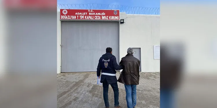 Aksaray’da bıçaklı kavga: 1 yaralı