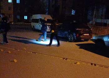 Beykoz’da sürücüler arasında yol verme kavgası kanlı bitti: 1 ağır yaralı