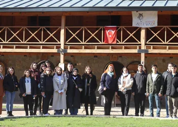 ‘Gençlik Bursa’da Yollarda’ projesi tüm hızıyla sürüyor