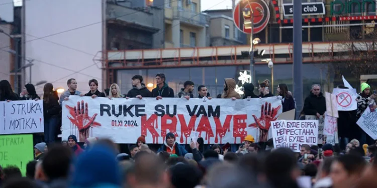 Kremlin Esad’ın eşi Esma Esad’ın boşanmak istediği iddialarını yalanladı
