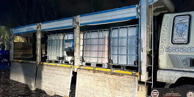 Ankara’da 8 bin litre kaçak içki ele geçirildi
