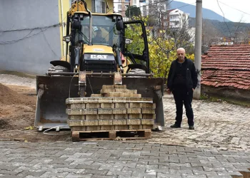 Gemlik’te Parklara Yoğun Bakım ve Onarım