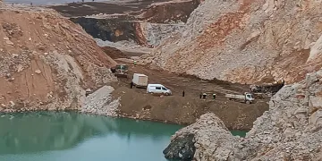 İnşaatın iskelesinden düşen işçi yaralandı