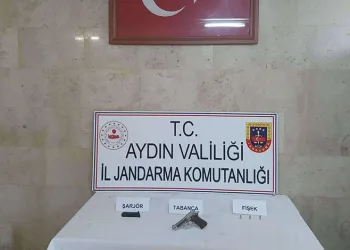 Çeşitli suçlardan aranan 2 şahıs jandarma tarafından yakalandı