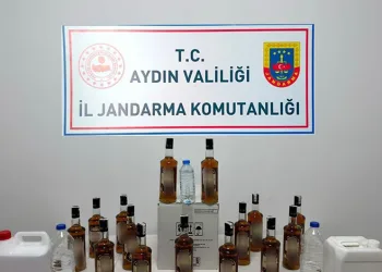 Erciyes’te yürüyüş yaparken ayağı kırılan dağcı kurtarıldı