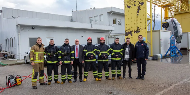 Filistinli ‘alev avcıları’, Bursa’da eğitiliyor