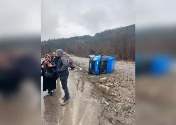 Falezlerden uçan araca ulaşıldı acılı baba konuştu: “Araç bizim ancak araç diye bir şey kalmamış”