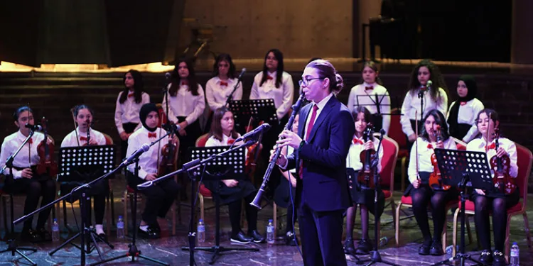 Gençlik Orkestrası ve Korosu’ndan muhteşem yeni yıl konseri