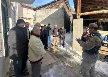 Kayseri’deki fabrika yangını 3 saatte söndürüldü