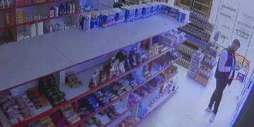 Müşteri gibi geldiler, çilingir sofrasını bedavaya getirdiler