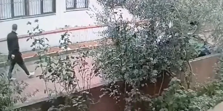 Hırsızlıktan kesinleşmiş 46 yıl hapis kararı vardı, polisten kaçamadı