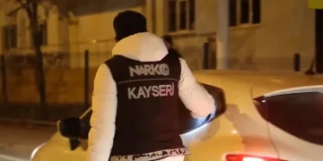 Kasten yaralama suçundan aranan şahsı jandarma yakaladı