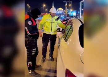 Kasten yaralama suçundan aranan şahsı jandarma yakaladı