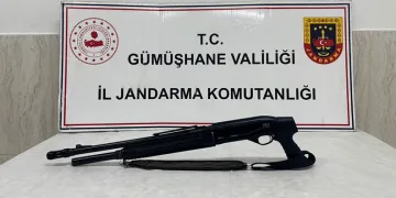 Araç içinde tabancayla vurularak ölen kadın toprağa verildi