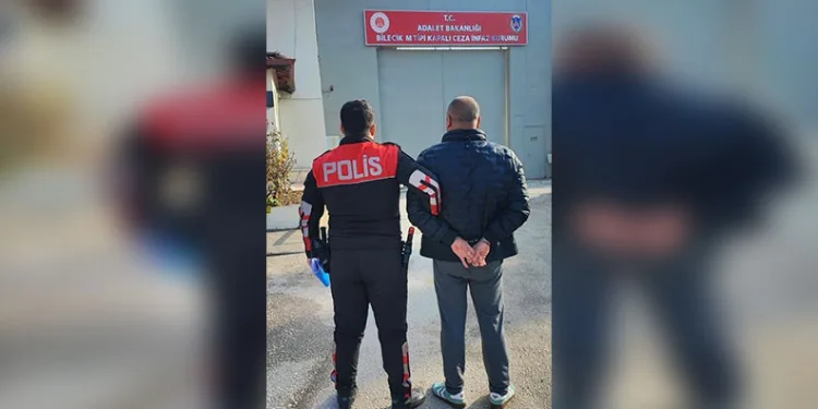 İlk kez ceza yedi, ceza makbuzuyla hatıra fotoğrafı çektirdi