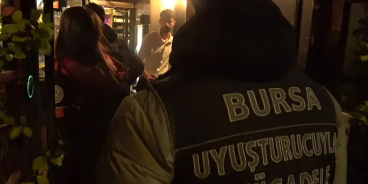 Bursa polisinden gece mekanlarına “şok” baskın
