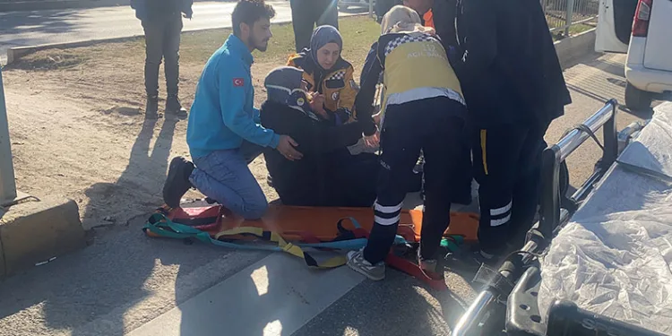Araç içinde tabancayla vurularak ölen kadın toprağa verildi