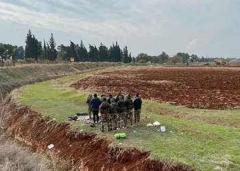 Hama’da muhaliflerden şükür namazı