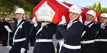 Görev esnasına hayatını kaybeden polis memuru için tören düzenlendi
