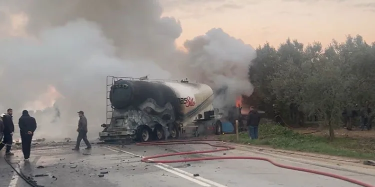 Bursa’da otomobile çarpışan tanker patladı: 1 ölü 1 yaralı