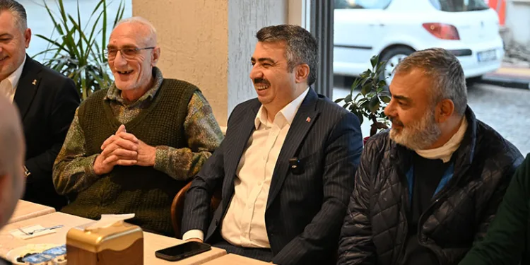 Oktay Yılmaz, komşu ziyaretinde