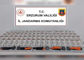 Kaza yapan araca başka otomobil çarptı: 2 ölü