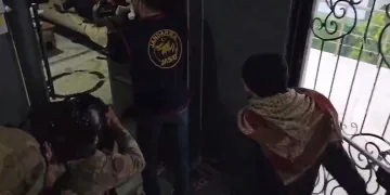 Trenin çarptığı yaya hayatını kaybetti