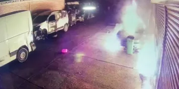 Başakşehir’de haraç alamadığı kuzeninin iş yerini ateşe verdi