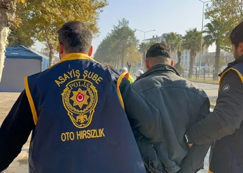 Kayınpederini öldürüp, eşini ve 3 kişiyi yaralayan şahsa müebbet ve 10,5 yıla kadar hapis cezası talebi
