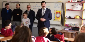 Ercan Özel, küçük başkan adayının isteğini geri çevirmedi