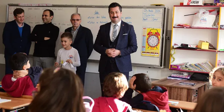 Ercan Özel, küçük başkan adayının isteğini geri çevirmedi