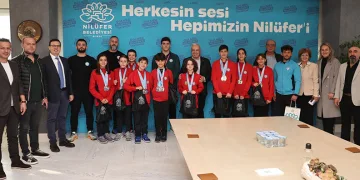 Şadi Özdemir başarılı sporcuları ağırladı